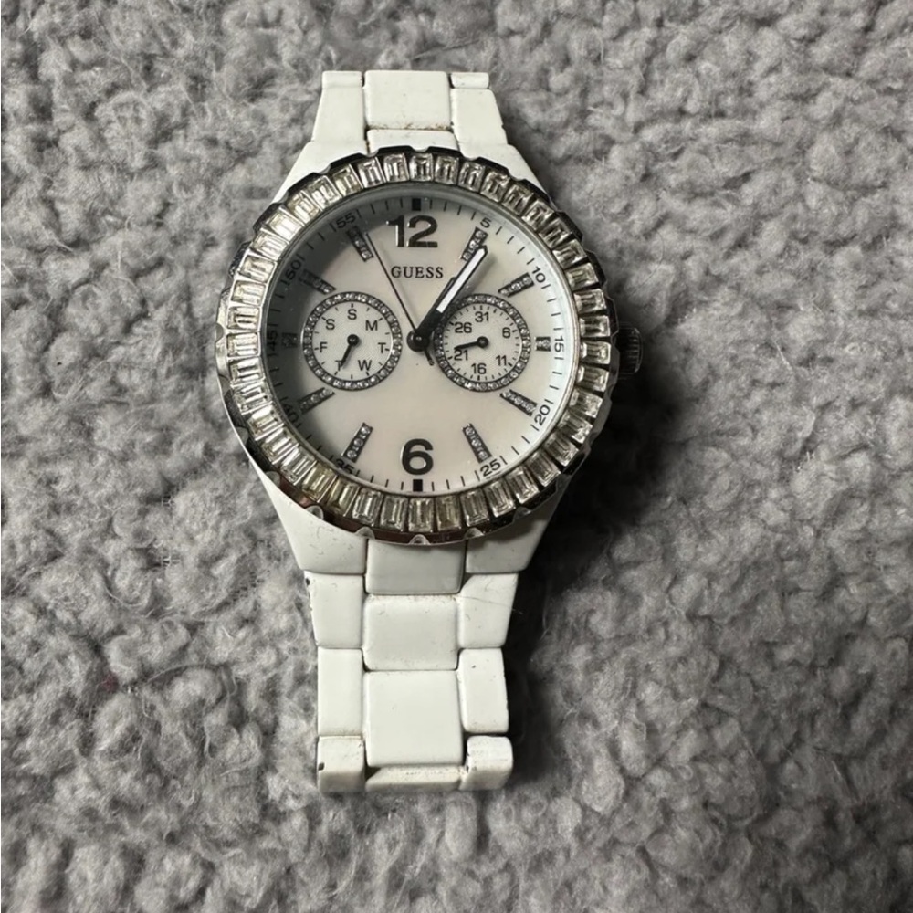 Guess mother of pearl analog watch